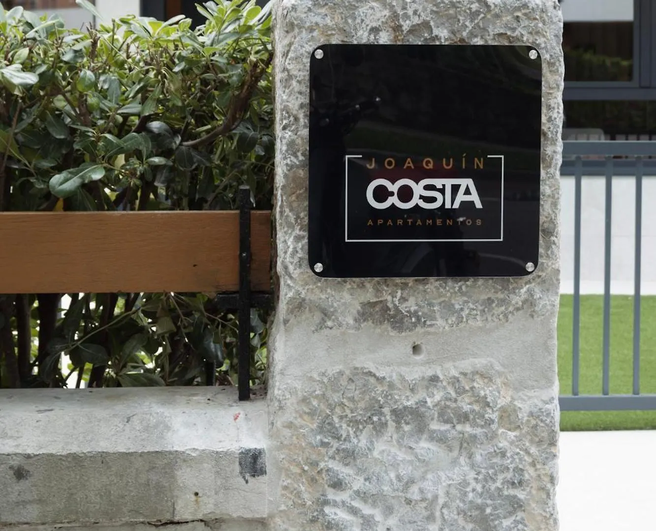 Apartamentos Joaquin Costa Santander 0*,  Spain