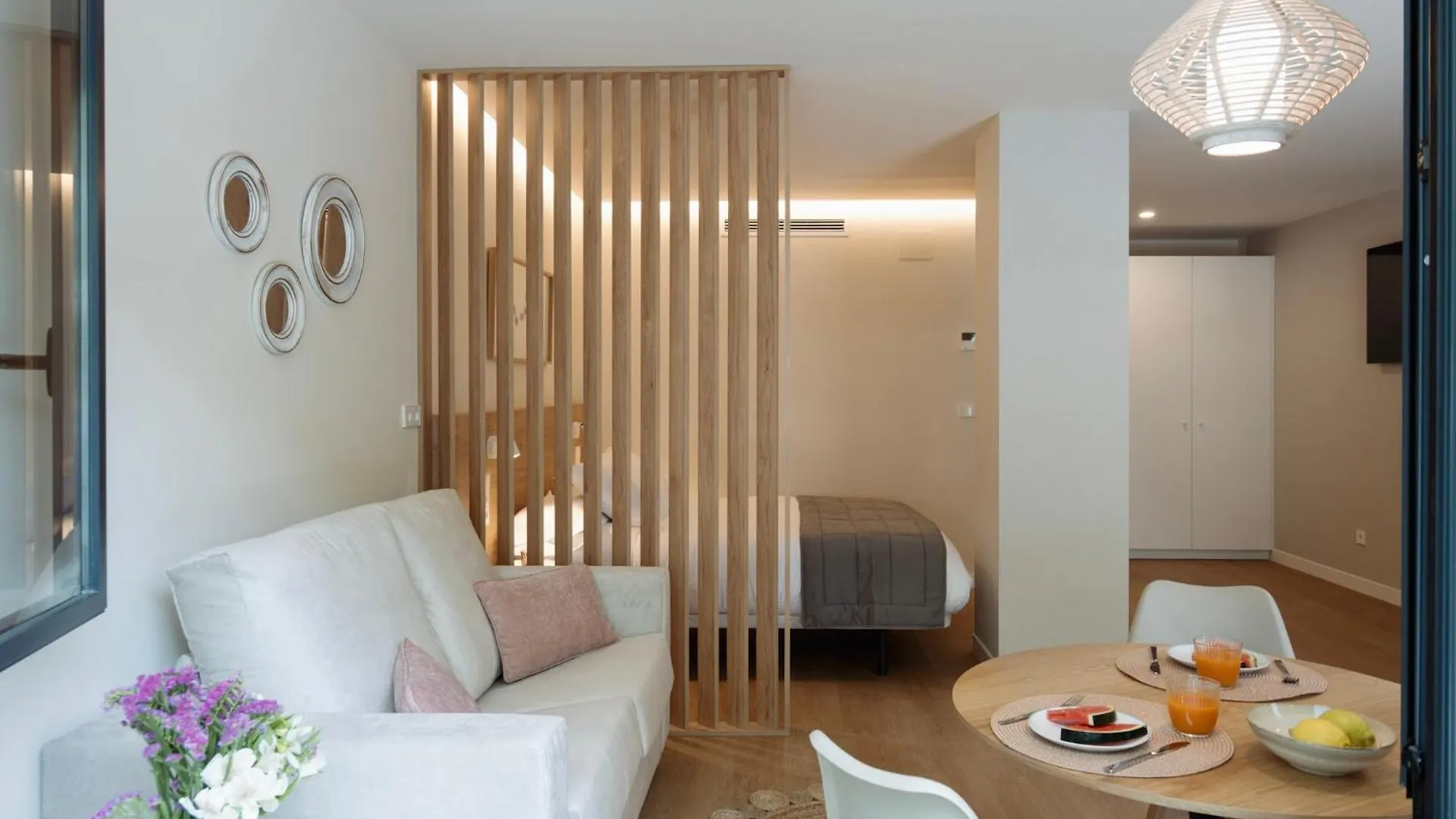 Apartamentos Joaquin Costa Santander Apartment